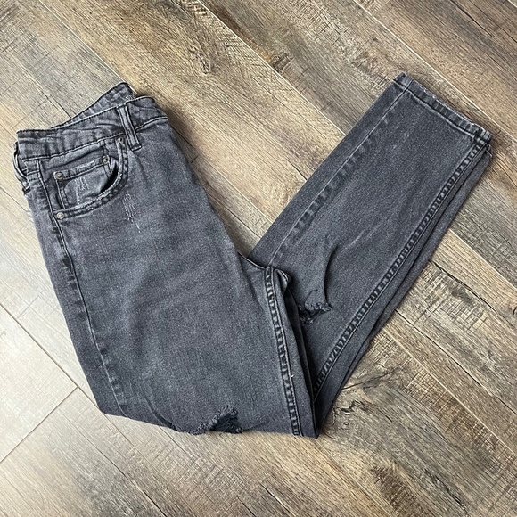 Wild Fable Distressed Black Jeans Pants Denim ((size 2)) - Picture 4 of 9